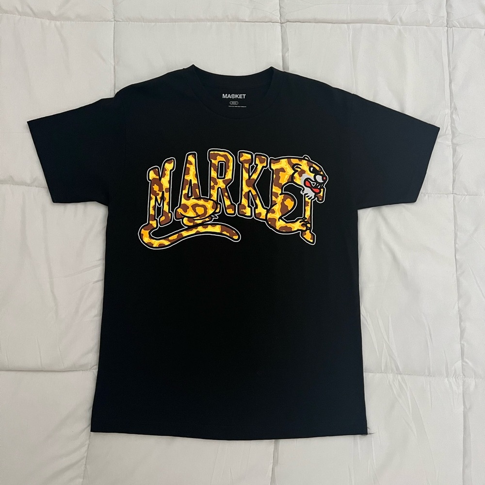 Market T-Shirt